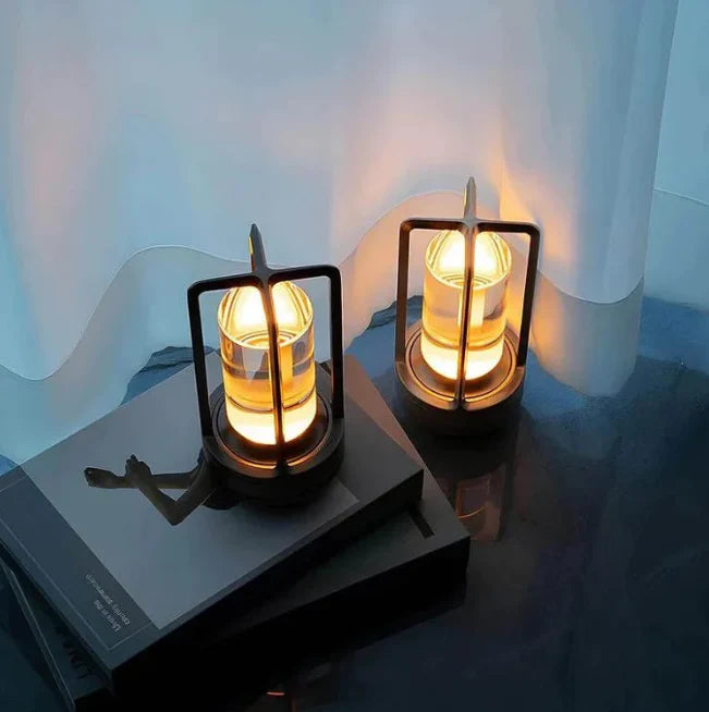 LumiTouch™ – Wiederaufladbare LED Tischlampe mit Touch-Sensor