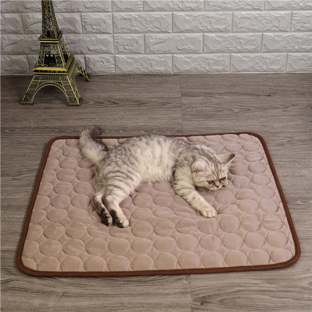 CoolPaws™ - Selbstkühlende Komfort-Matte für Haustiere